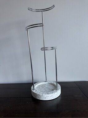 Umbra Terrazzo Bathroom Vanity Organizer Hair Dryer Holder Styling Tool Stand